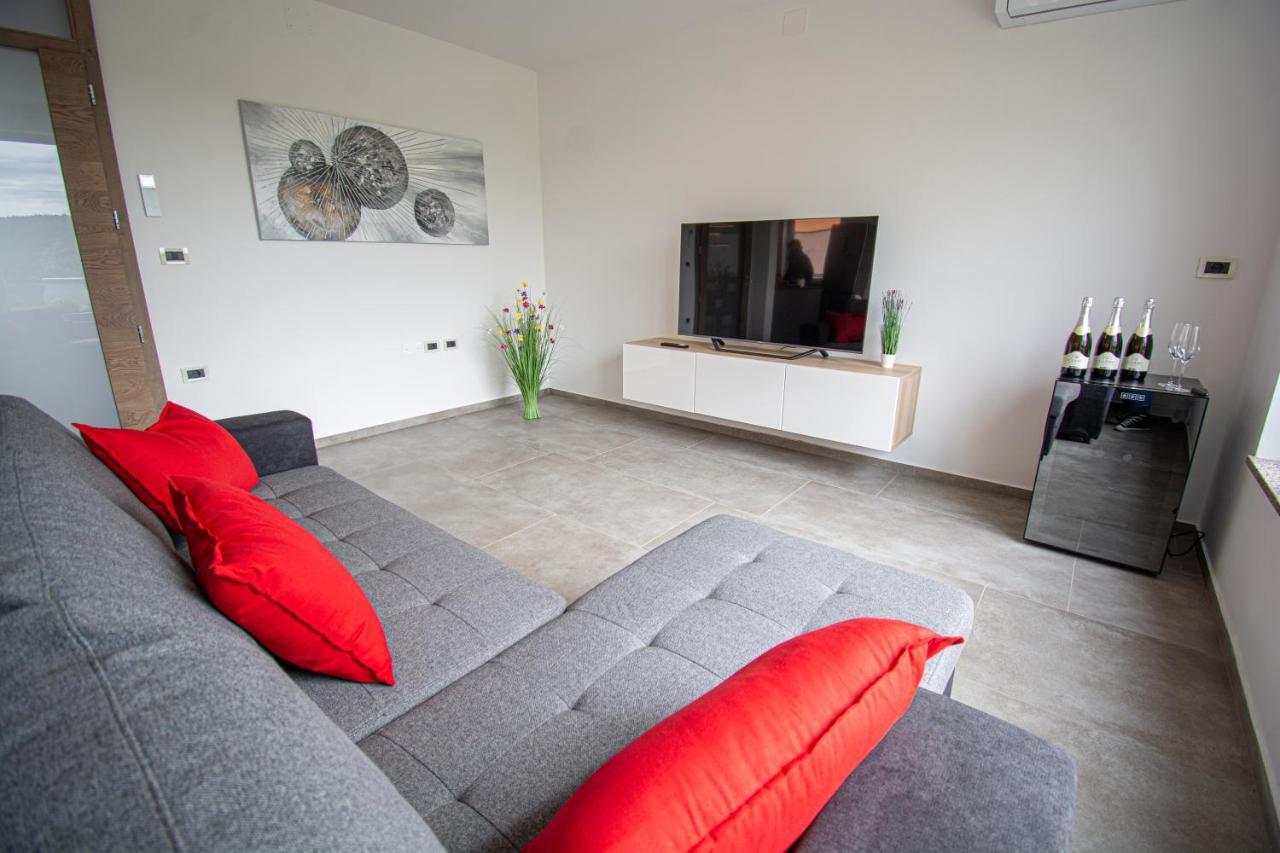 Holiday House Oljka Kobdilj Luaran gambar